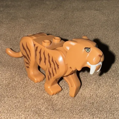 LEGO Sabre Tooth Tiger Authentic Minifigure City 60193 Arctic Saber Tooth Figure