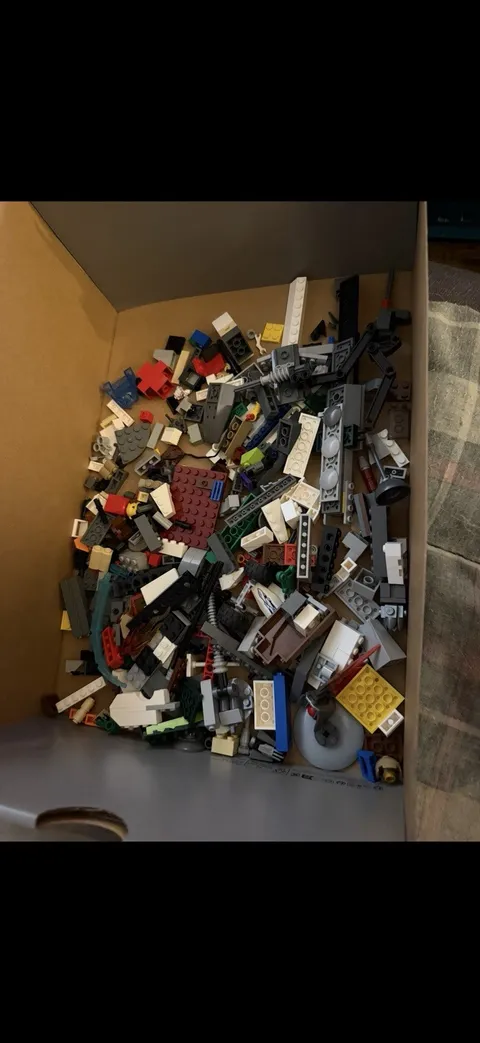 Lego 1lb Pieces Lot Mostly Star Wars Marvel Batman Dc You Get What’s Pictured 25