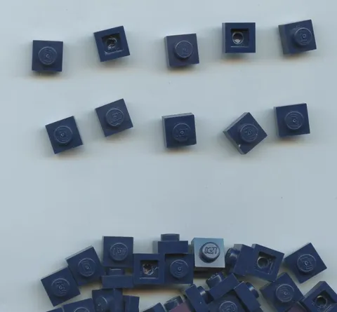 LEGO x 32 Dark Blue Plate 1 x 1 NEW bulk lot 3024