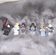 LEGO Star Wars minifigure lot with a rare Kylo REN