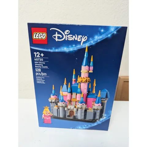 LEGO Disney 40720 Mini Disney Sleeping Beauty Castle Retired Sealed 528 piece