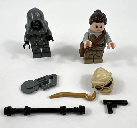 LEGO Star Wars: Rey's Speeder 75099 Minifigures Plus Extras