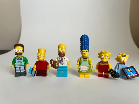 LEGO The Simpsons House 71006 Complete Minifigure Lot Homer Marge Bart Lisa Magg