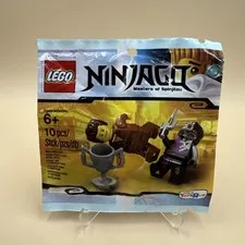 LEGO Ninjago: Dareth vs. Nindroid Polybag (5002144) -  TRU Exclusive Hole Punch