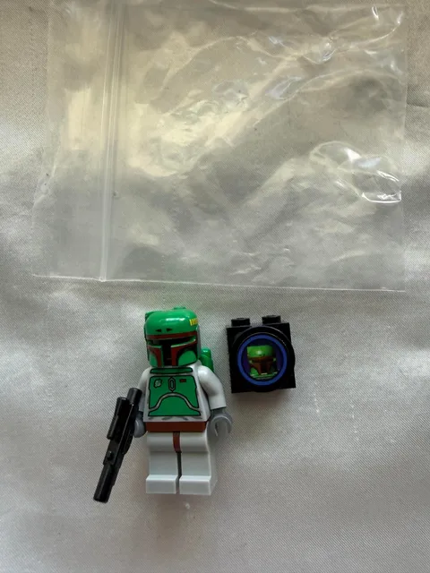 NEW Lego Star Wars Boba Fett Bluish Gray Minifig DARK RED Helmet sw0002b 852552