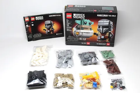 Used 100% Complete - LEGO Star Wars: The Mandalorian & the Child (75317) Man/Box