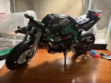 LEGO TECHNIC: Kawasaki Ninja H2r Motorcycle (42170)