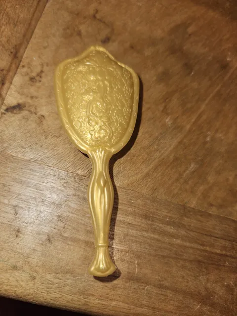 Barbie Doll Vintage 2009 Gold Princess Hair Brush (A)