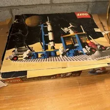 Lego 920 Rocket launch pad 1979 a lot of pieces not sure if complete