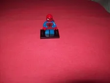 LEGO SUPER HEROES SET # 76071  SPIDER-MAN  MINIFIGURE SHORT LEGS,WINKING
