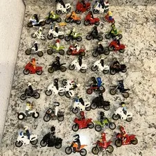Lego City Motorcycle & Bike Lot Of 40 With Riders Police, Racers, Huge Lot