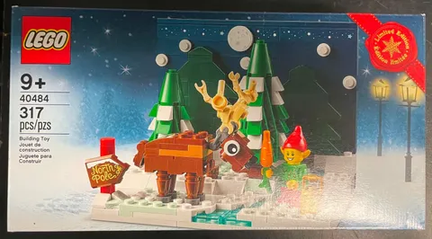 LEGO Seasonal: Santa's Front Yard (40484) - 100% Complete