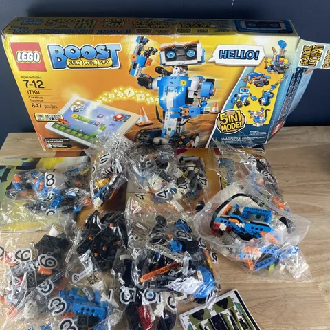 LEGO Boost 17101 BOOST Creative Toolbox Robot Incomplete?