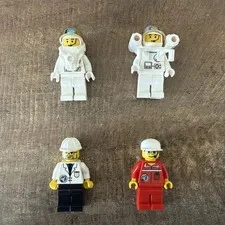 LEGO Spaceport Minifigures Lot of 4 Vintage Astronauts Minifigures Space