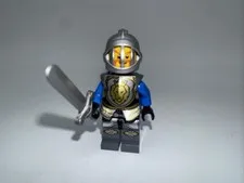 LEGO® Castle Minifigure - King's Knight Armor Lion Head (cas523) 70402