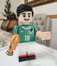Lot Of 2 Mexico Soccer figure Lot #19 G. Mora & #9 Raul  Figure