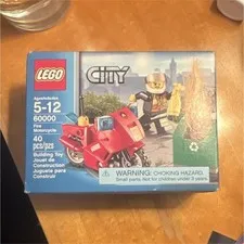 LEGO City Fire Motorcycle 60000 Fire Subtheme 40pc Set Firefighter Ages 5-12