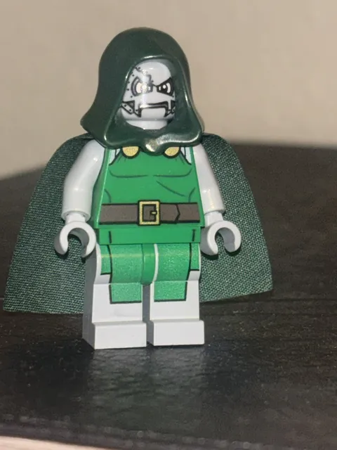 LEGO Dr. Doom Minifigure Marvel Superheroes 76005