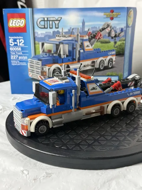 LEGO City 60056 Tow Truck 100% Complete w/ Box Manuals Minifigure Retired 2014