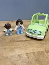 Lego Duplo Item Large Car leaf on front (License GO123)  lime W/ Figures