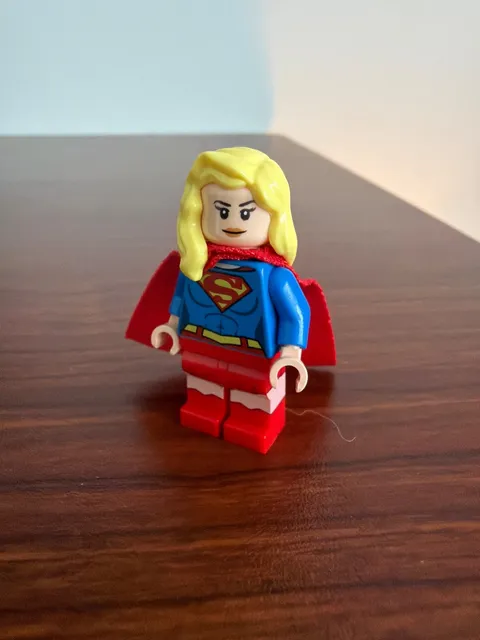 LEGO Supergirl Minifigure sh0157 DC Super Heroes Justice League 76040 Retired