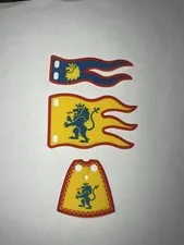 LEGO (BRAND NEW) Lion Knight's Castle Sleeve 6402106 w/ Royal Cape + Two Flags