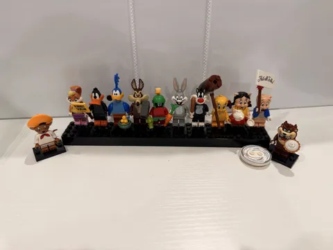 LEGO Looney Tunes Minifigures 71030 (2021) - LOT OF 12, INCOMPLETE ACCESSORIES