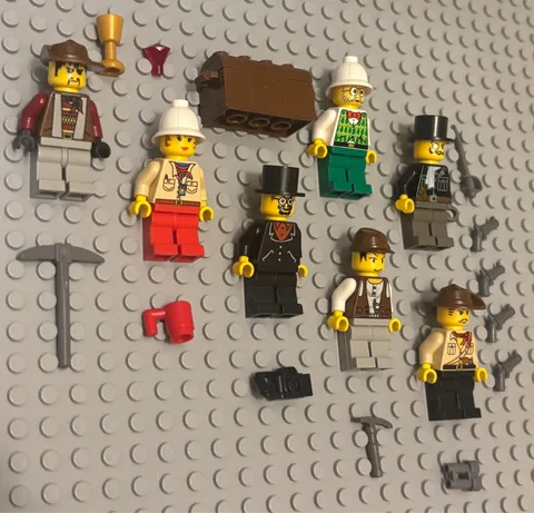 LEGO Minifigures Lot 7 Adventurers Guys Minifigs Girl Treasure Chest Guns Sword