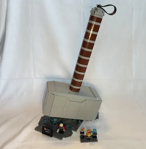 LEGO Marvel Thor's Hammer 76209 100% W Minifig And Instructions