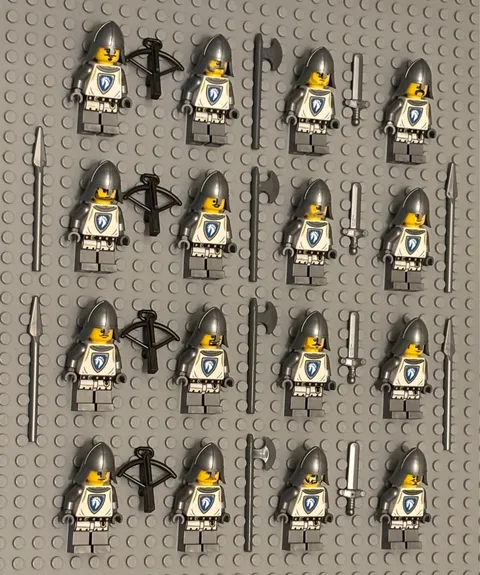 LEGO Horse Knight 16 Minifigures Lot Army Builder Castle Knight Guys Warrior NEW
