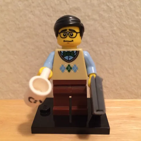 LEGO® Computer Programmer Collectible Minifigure  Series 7 - CMF 8831 Retired