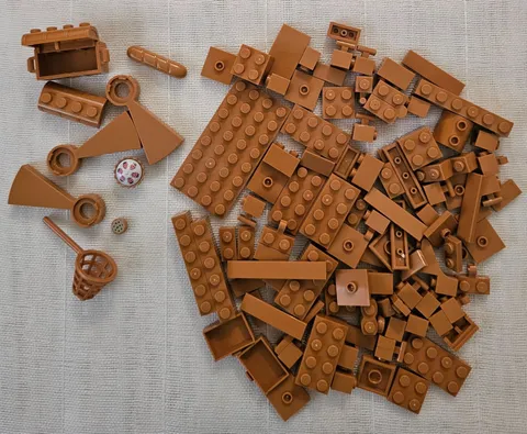 100+Lot LEGO Medium Nougat Specialty Pieces Stairs Drawers Treasure Chest Bricks