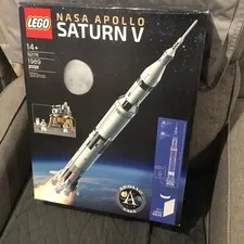 LEGO Ideas 92176 NASA Apollo Saturn V - New Sealed