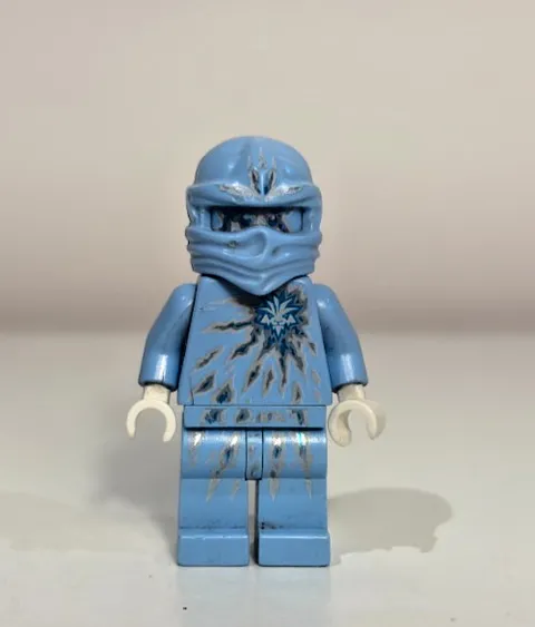 LEGO Ninjago NRG Zane Minifigure Ice Ninja Gold Lightning Rare – Cracked