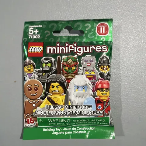 LEGO Holiday Elf Minifigure 71002 Series 11 New Sealed