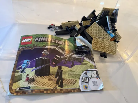 Lego Minecraft The End Battle 21151 Used With Manual