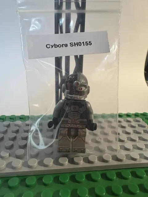 LEGO Cyborg Minifigure SH0155 Plastic Figure LEGO Set Name Cyborg SH0155