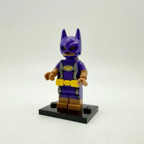 LEGO Batman Movie CMF Series 2 - Vacation Batgirl (coltlbm2-9) Retired Minifig