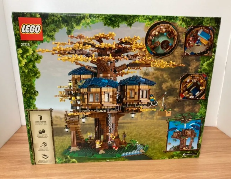 LEGO 21318 Ideas Tree House Building Set 3036pcs SEALED Expedited