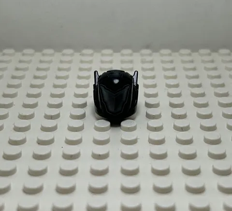 LEGO - Minifig, Helmet w/ Ear Antennae & Pearl Dark Gray V-Shaped Faceplate