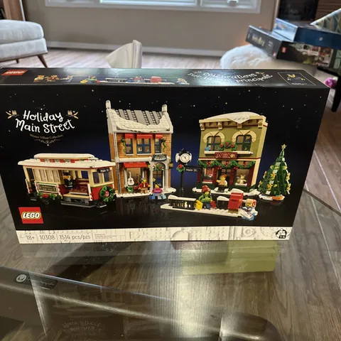 Lego 10308 Icons Holiday Main Street New And Sealed - RETIRED