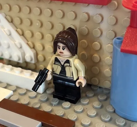 LEGO Qi'ra Minifigure - 75212 Star Wars SOLO Kessel Millennium Falcon