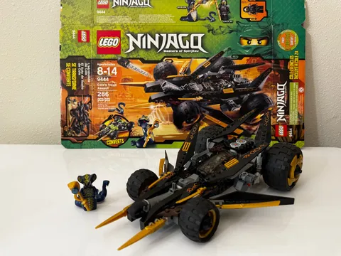 LEGO NINJAGO: Cole's Tread Assault (9444)