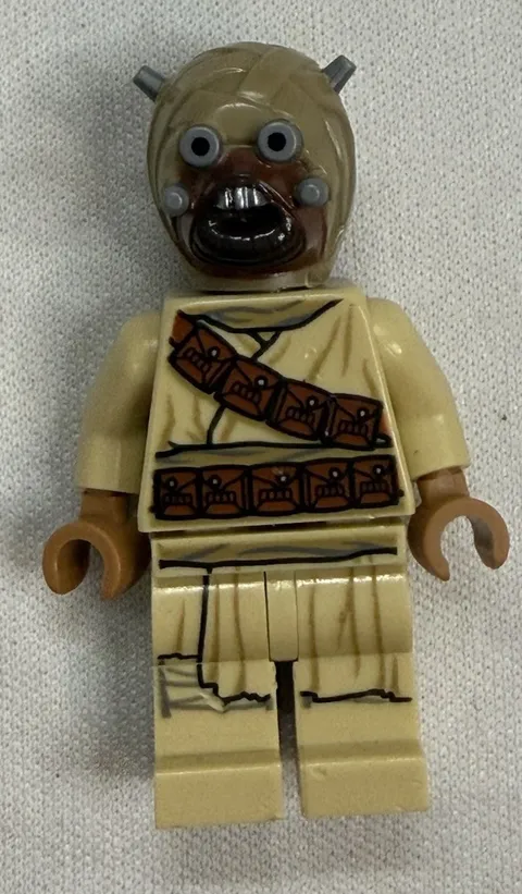 LEGO Star Wars Tusken Raider Minifigure Head Spikes Diagonal Belt sw1074