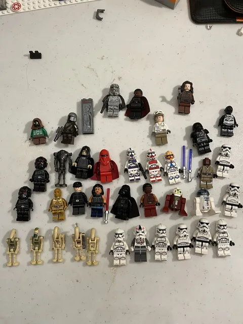 LEGO Star Wars Minifigure Lot Stormtrooper R2-D2 C-3PO Battle Droid