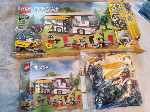 LEGO CREATOR 3-IN-1 SET #31052 VACATION GETAWAYS 100% COMPLETE W/BOX