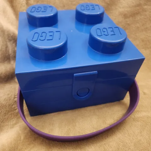 LEGO Hinged Storage Box Blue 2x2 Brick with Silicone Handle 2018 Made in Poland