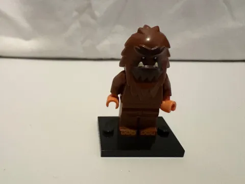 LEGO Series 14 Monsters Square Foot Sasquatch Minifigure as seen in phot0