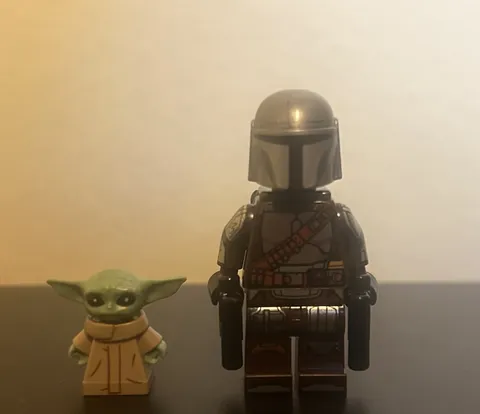 Lego Star Wars Mandolorian + Grogu Baby Yoda Minifigure AT-RT Attack #75444 LOT