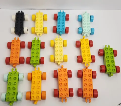 Lego Duplo Car Chassis Pieces X13 COL-5994